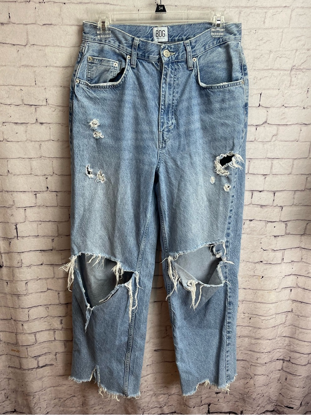 Urban Outfitters BDG high rise baggy distressed jeans size 30